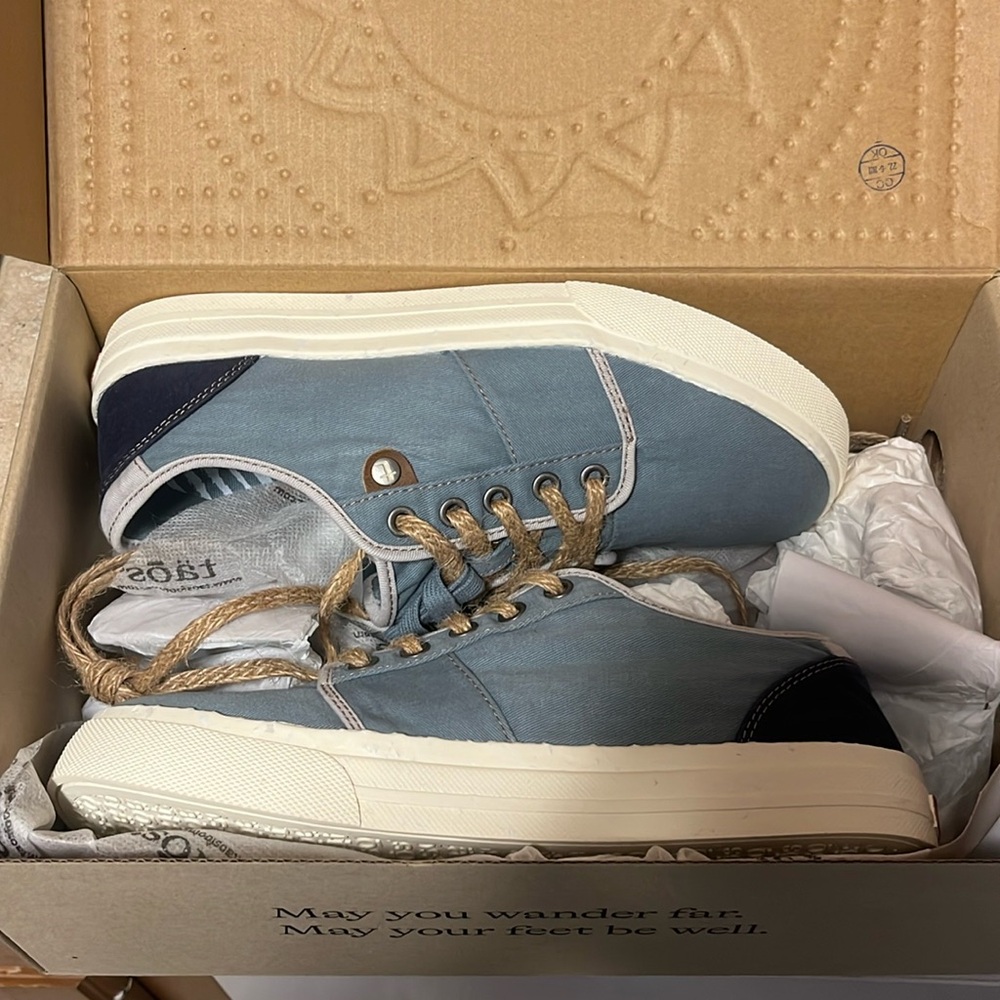 New in box Taos super soul